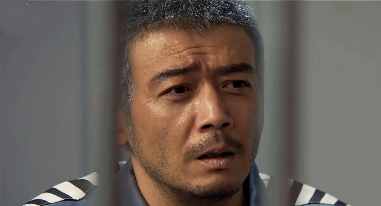 《以法之名》已接近尾声，听说最后万海被王华山安排人害死了，这完全出乎我的意料。但