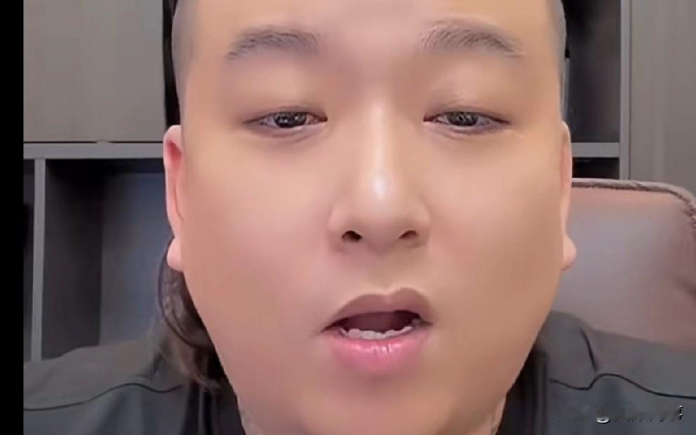 天津李四盘点有派头的网红：阿保巴扎黑方丈刘二狗伽柏二驴！