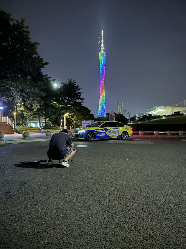 大晚上给爱车拍个照从9点到广州一直拍到凌晨三点，把车都跑没油了，期待最后的正片