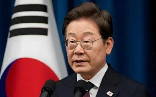 李在明可能是韩国历史上最厉害的总统之一，因为他亲手终结了韩总统的“心腹大患”——