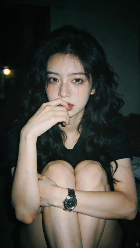 日元癸水，身旺，时柱甲寅为寿元星。地支巳穿寅，申冲寅，且地支犯三刑。戊申旬，寅落