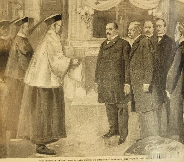 李鸿章访问美国时候的老照片，李鸿章的个头比当时的美国总统克利夫兰要高很多。在费城