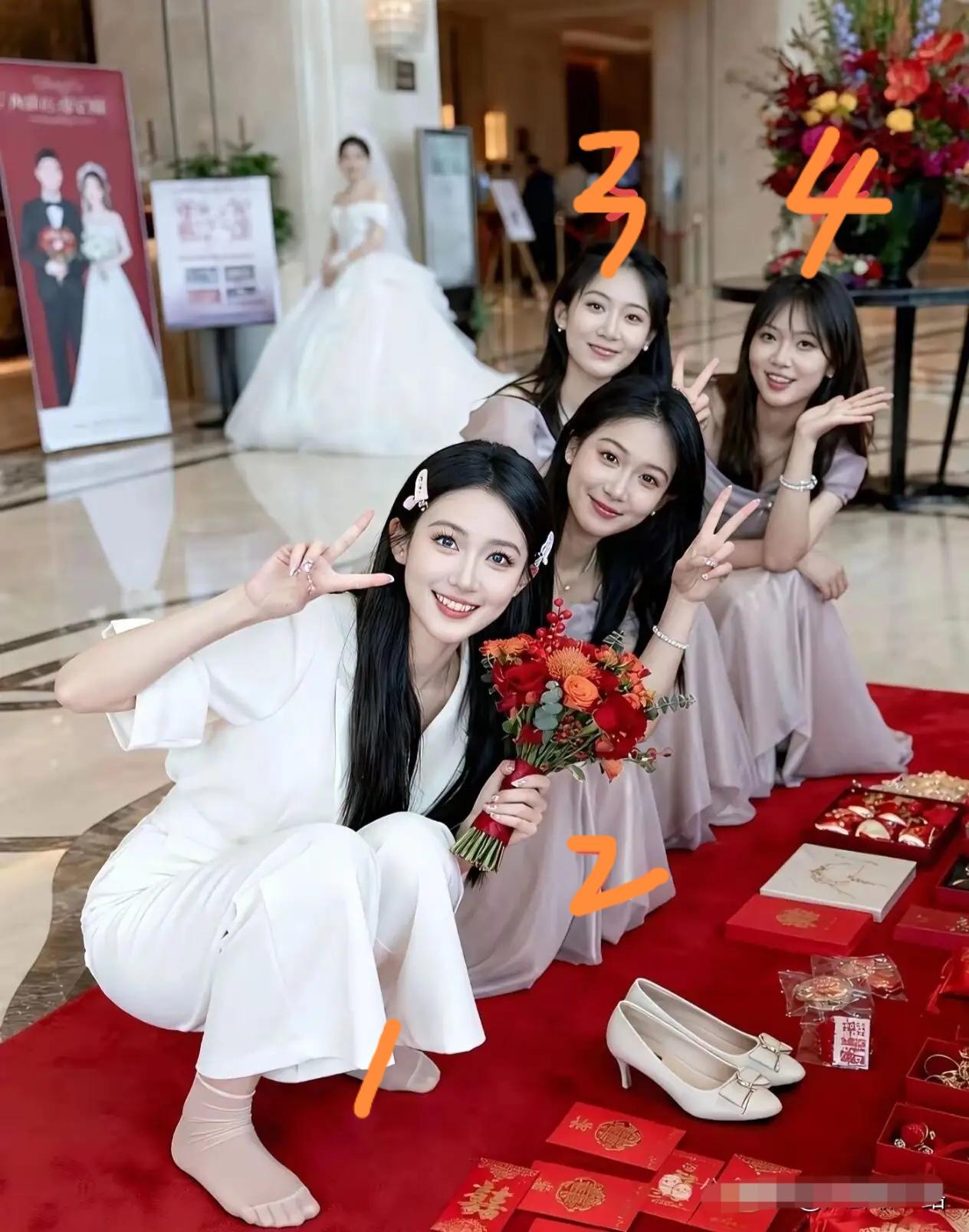 下面四位伴娘，按漂亮程度你会怎么排列呢3>2>1>4？