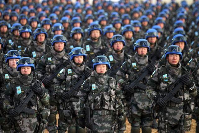 2026年中国国防预算达到了1.9万亿人民币，增长了7%。还没到3000亿美金