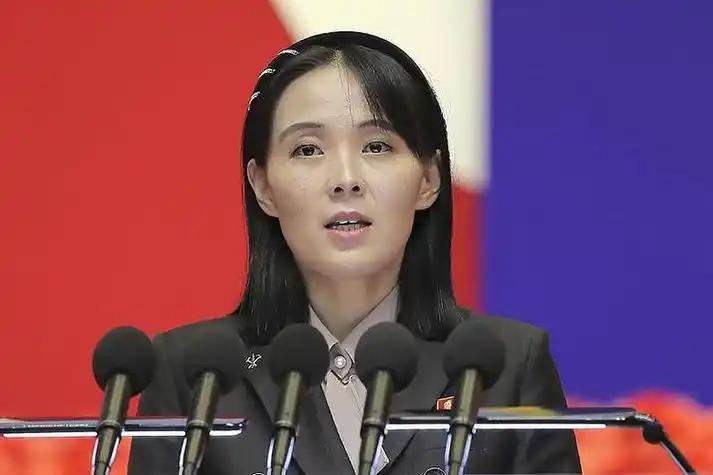 金与正最新发声：强烈不满和遗憾！据朝中社18日报道，朝鲜劳动党中央委员会部长