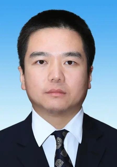 曾经“硬刚王健林”的80后县长徐刘蔚落马。