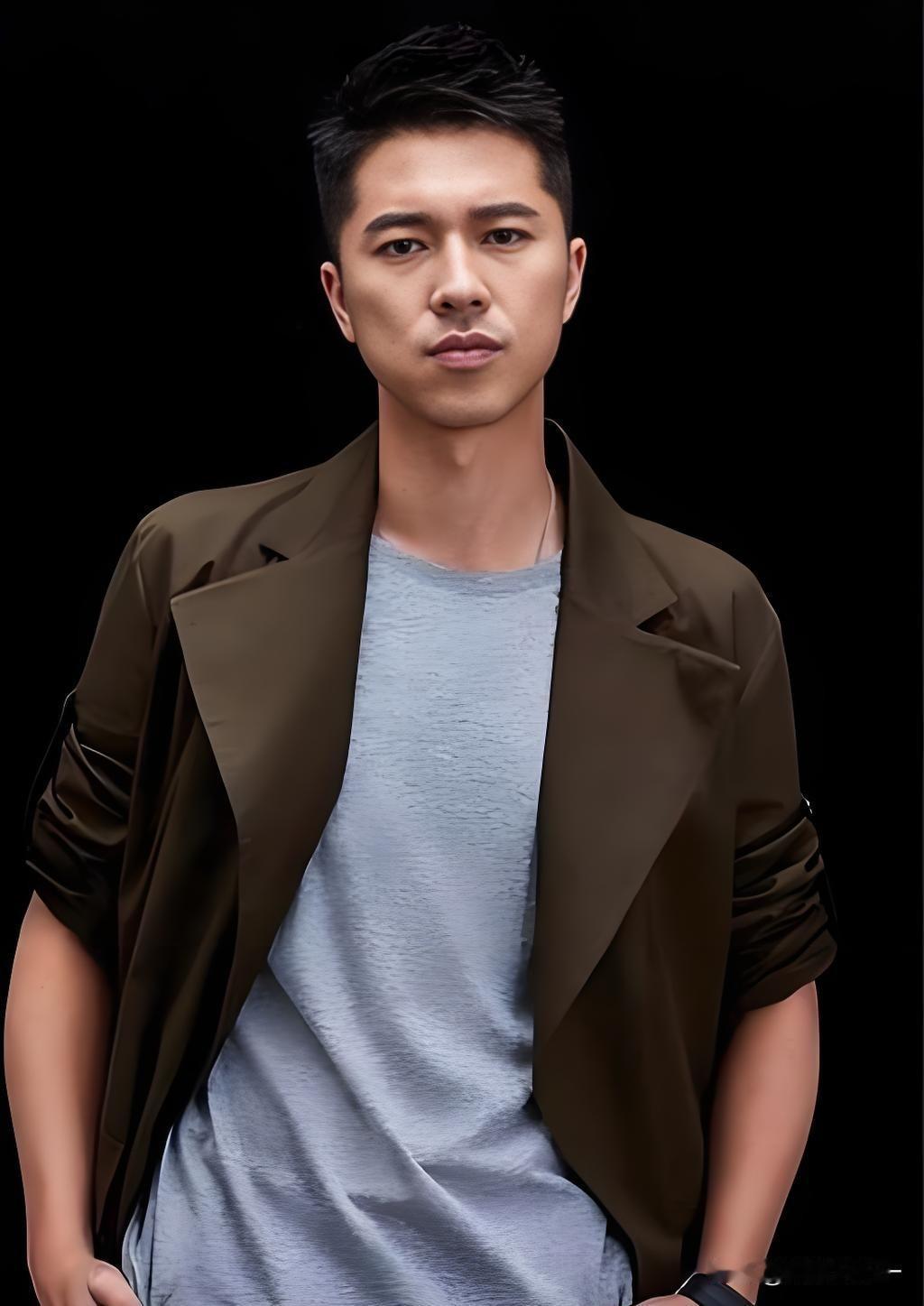 大家有没有觉得，只要是演员王雷演的剧，甭管火不火，就只要一看他这张脸，大