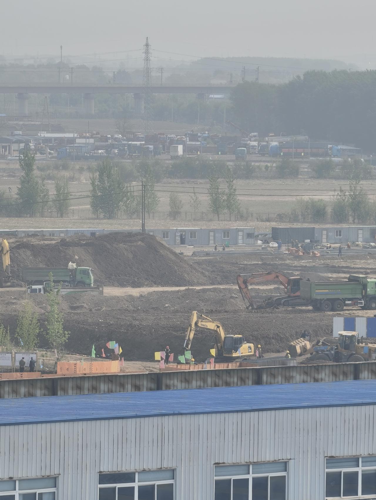 锦州凌河区新能源产业园基建项目一标段施工中！整个项目南至百股河、北至二道河，新