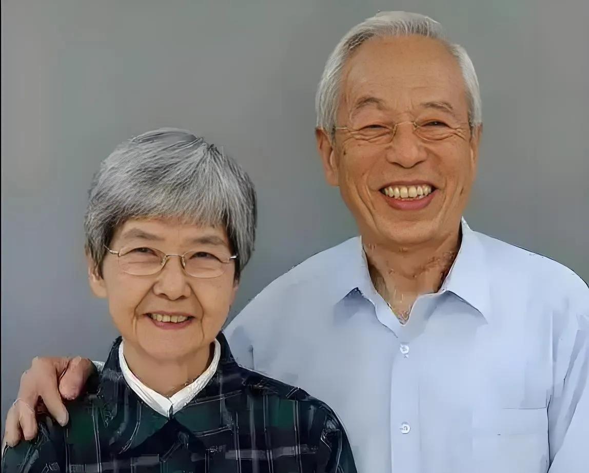 1968年，“敦煌的女儿”樊锦诗，打算去武汉生孩子，然而领导却不给批假，在敦煌生