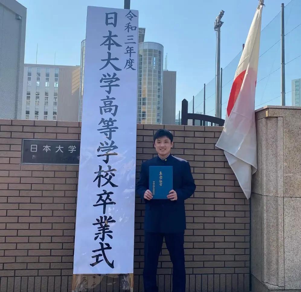 打球厉害的人，书念得差？张本智和张本美和不是这样。哥哥早稻田大学，日本前