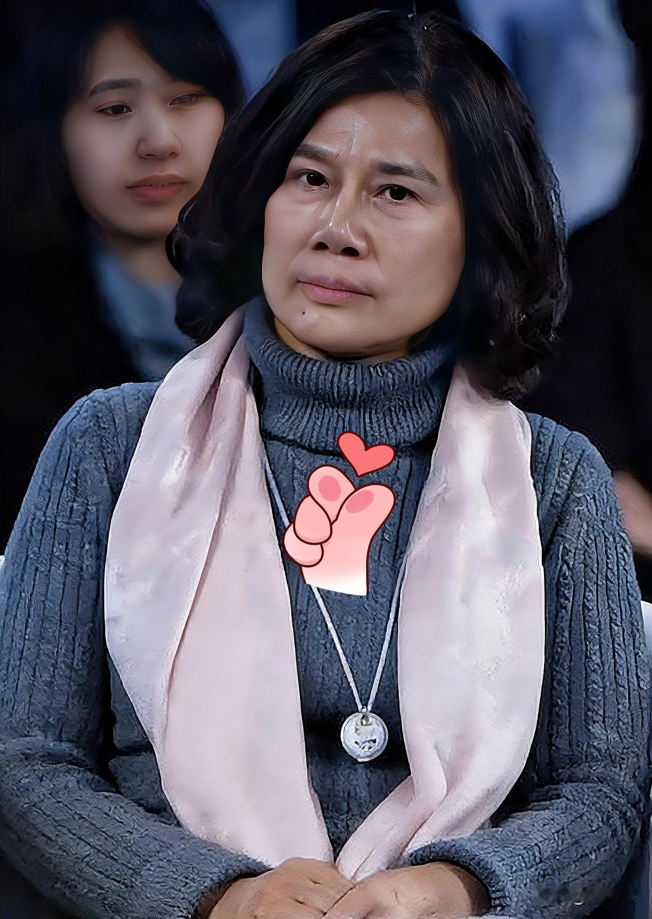 盯着格力箱子上那俩特意加粗的“铜管”二字，我沉默了一会，真是一股子黑色幽默扑面而