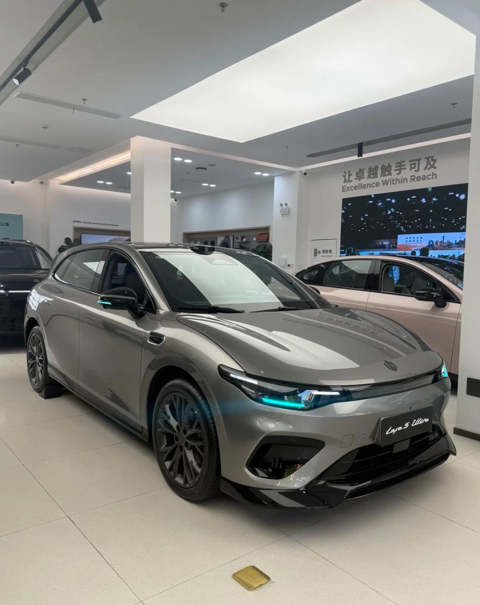 最近接连试驾两台热门电车，简单唠唠真实开车坐车感受，好坏都实话实说。小鹏MO