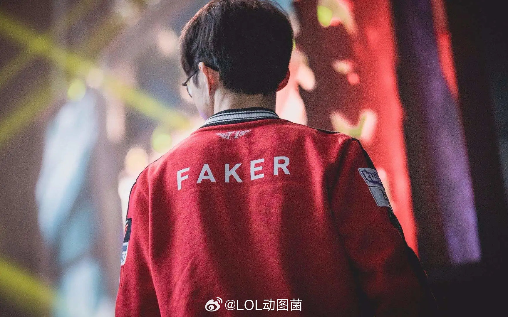 换个话题，云顶之弈开局领先多少钱能赢职业？峡谷比不过，“运气”游戏云顶之弈还不过