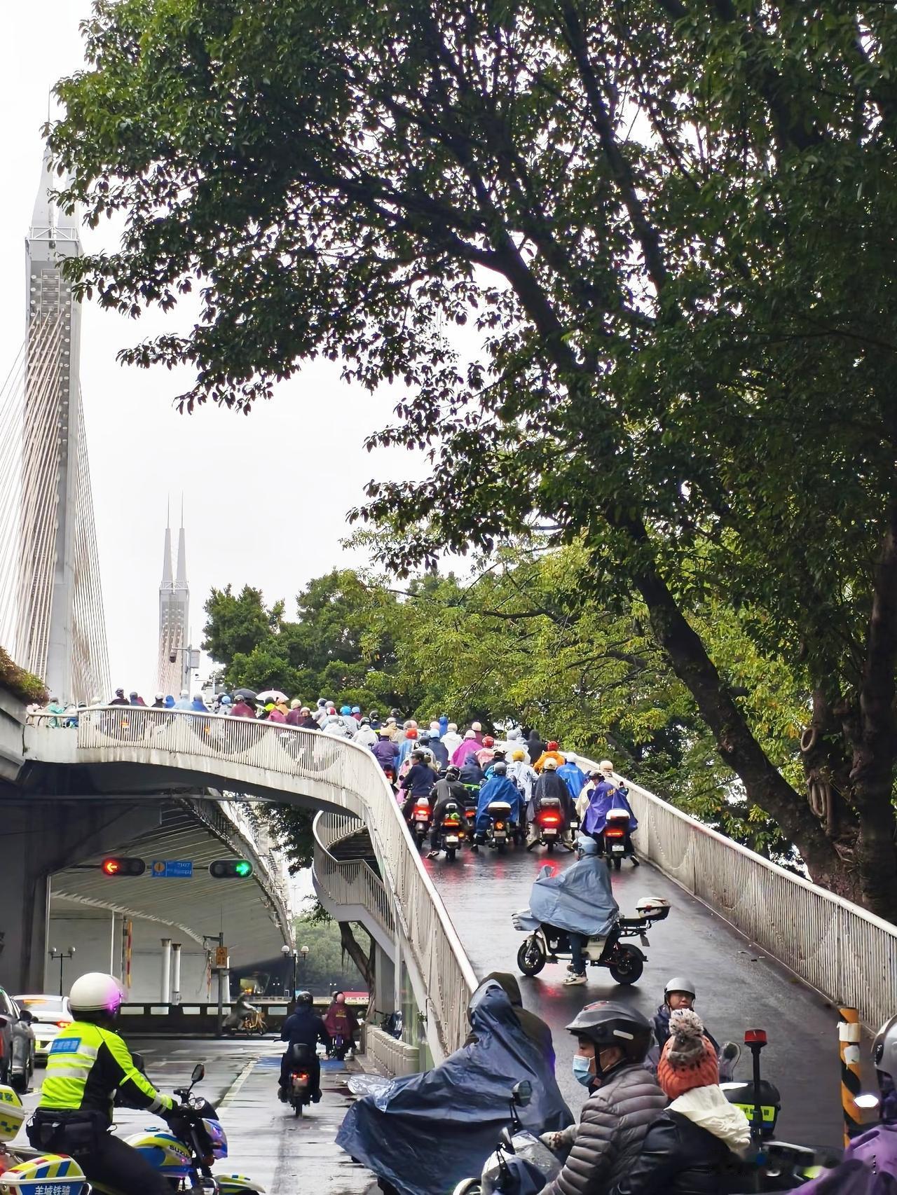 广州电鸡迎来好消息！以后真的是要“上天入地”了！有代表提议，建设“空中快线➕地
