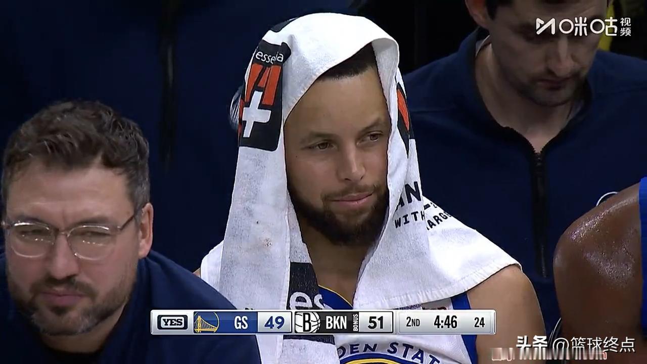 裁判明目张胆的针对库里，3+1被取消还给了技术犯规如今联盟针对库里可谓是明目