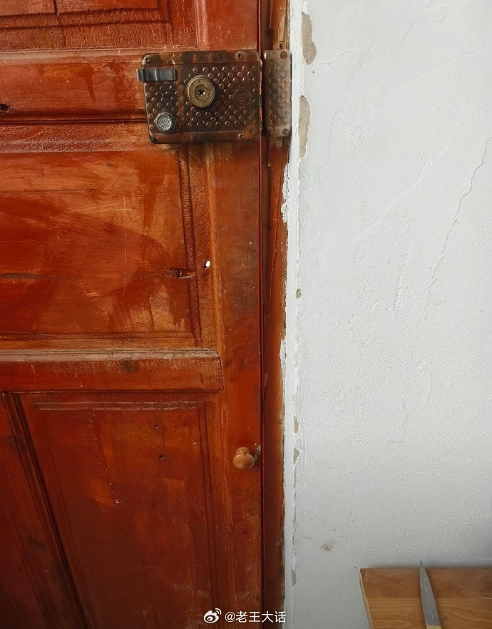 狗狗那个太可爱了！还有“小宝坐好”