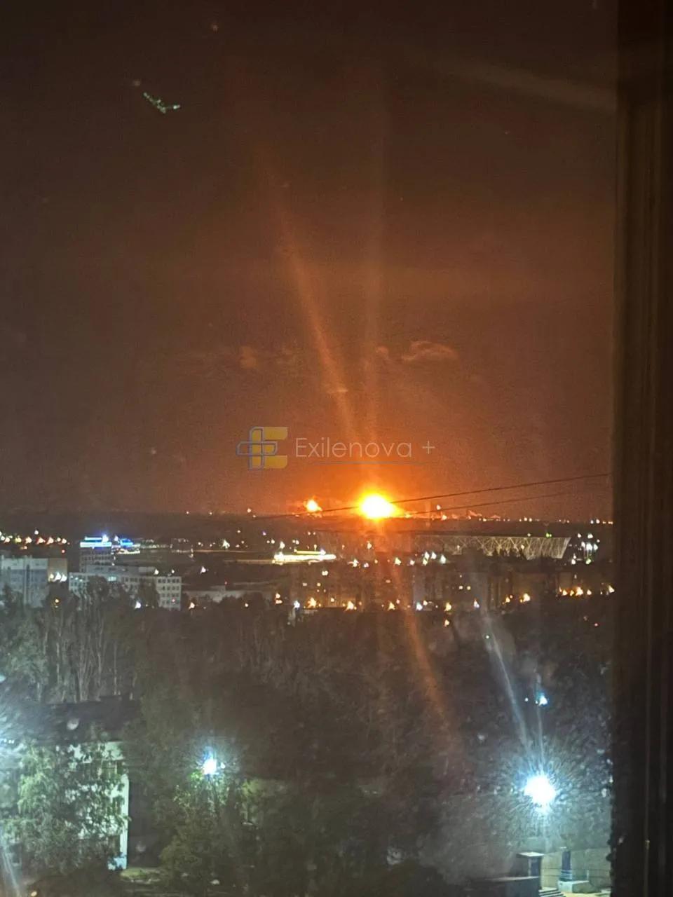 5月28-29日夜间，俄罗斯伏尔加格勒遭到无人机袭击。袭击的目标是当地炼油厂——