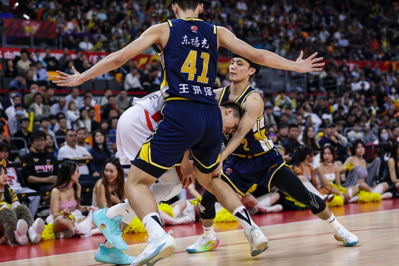 浙江队斩获两连胜，17分大胜广州队的真相曝光！就在上场遭遇战，当他们以87:70