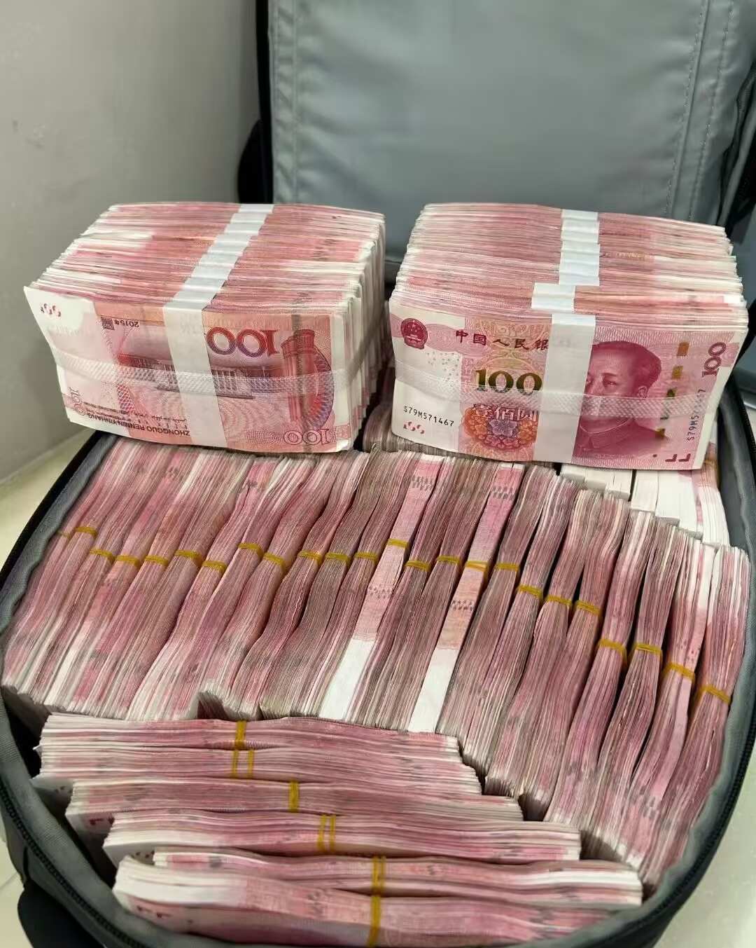 我的心思很简单，除了开心就是想发财