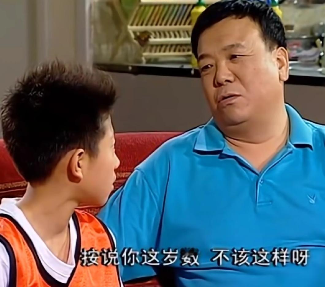 每天一条冷知识成年的灯塔水母能主动缩回幼年水螅体形态并重新发育。这是因为灯塔水