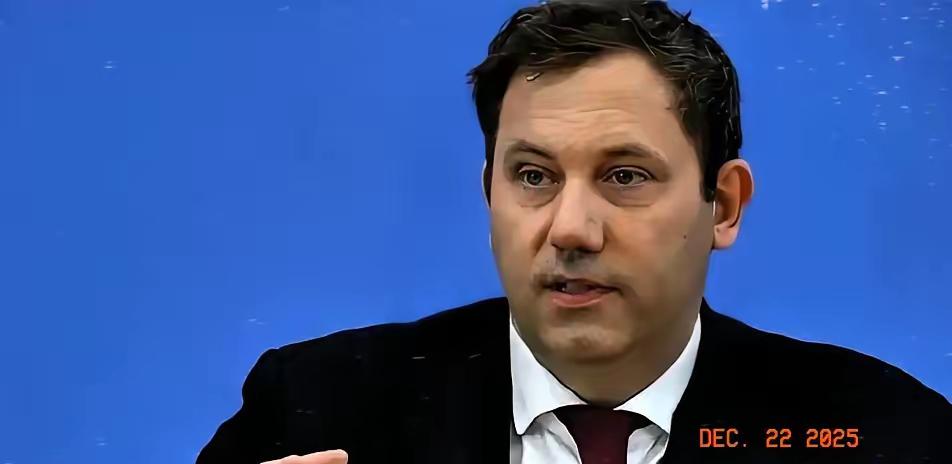 刚从中方访问回国的德国财政部长克林拜尔，在德国接受采访时警告说：我在中国已经亲眼