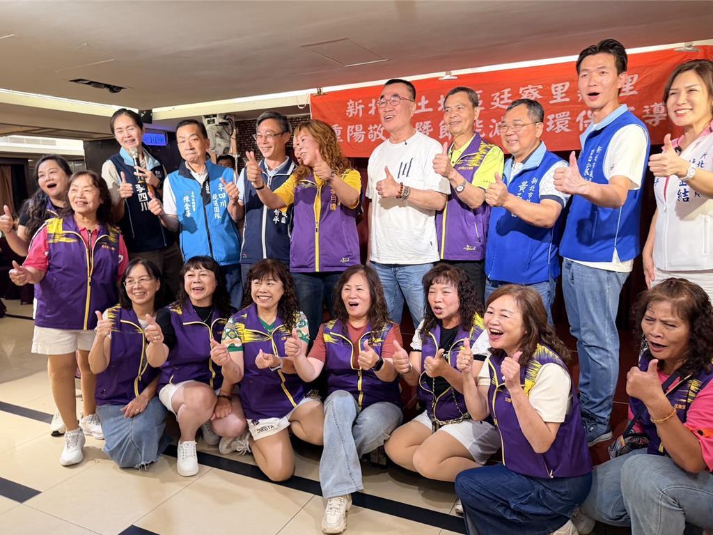8月30日，国民党新北市长参选人李四川开启了行程密度极高的基层走访日，全天走遍新