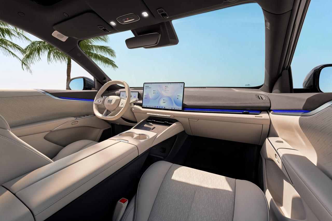 别把轴距当标配！别克至境E7用42项真标配说话。定价16-21万元，4月22日