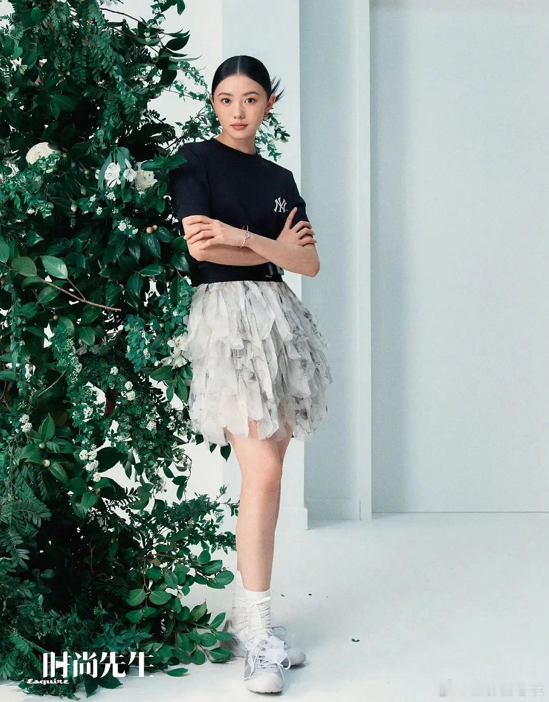 刘浩存胖了吧，这发型太奇怪了