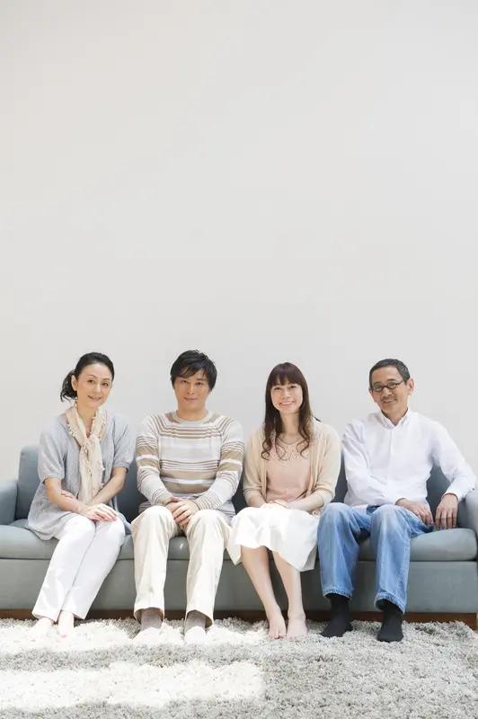 女子1人喝倒全家5个男人春节家庭聚餐名场面不断，湖北恩施一位堂嫂就凭实力火出圈