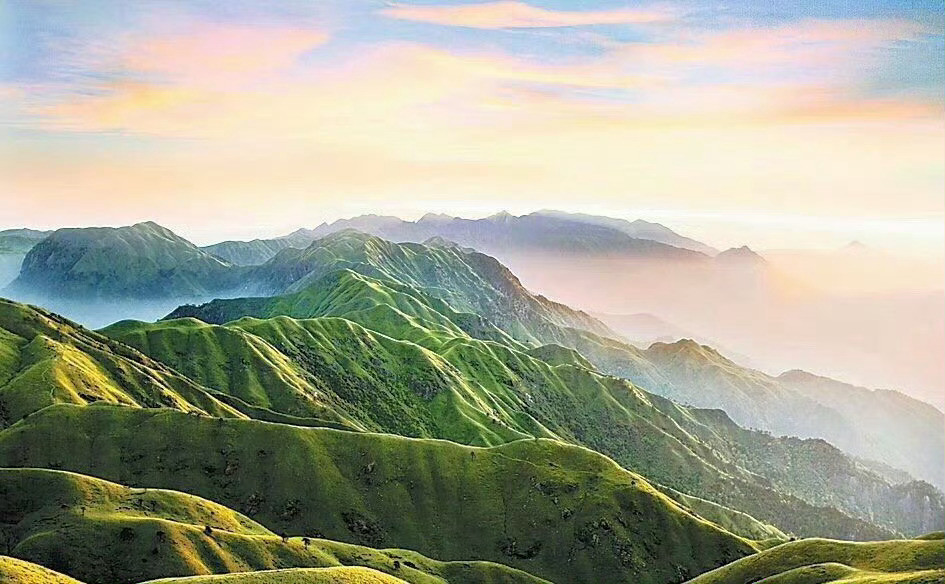 江西·萍乡·武功山｜江南的徒步圣地囊括了全世界同一纬度上绝无仅有的