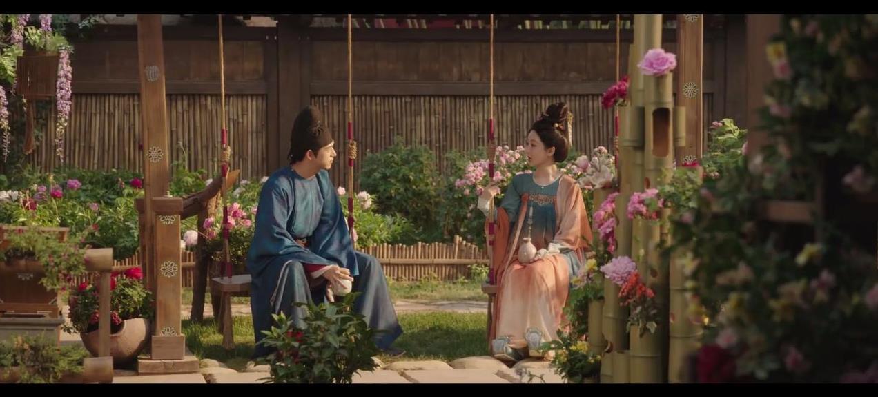 看完《锦绣芳华》五集果断弃剧，说是女子经商、朝堂权斗，实则就是几个女人之间的争风