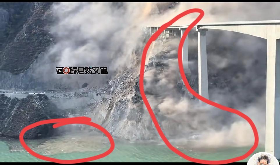 从视频看，大桥垮塌之前，山上已经明显出现有大致脉络走向的黄尘，而且河水靠近山体一