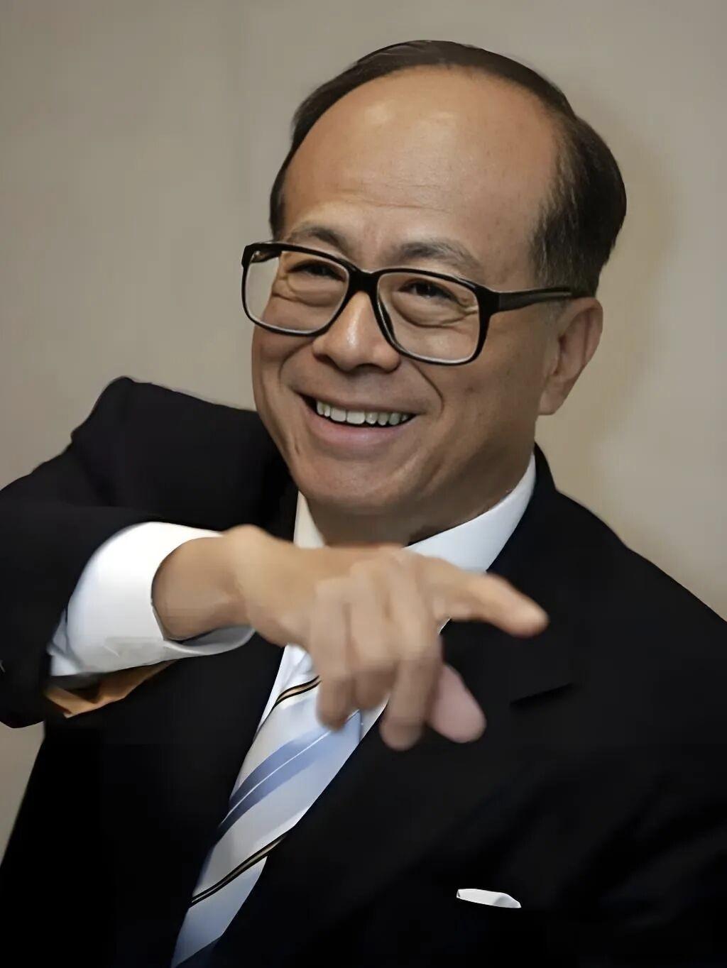 98岁的李嘉诚还在疯狂套现，你28岁就想躺平，不觉得后背发凉吗？刷到李嘉