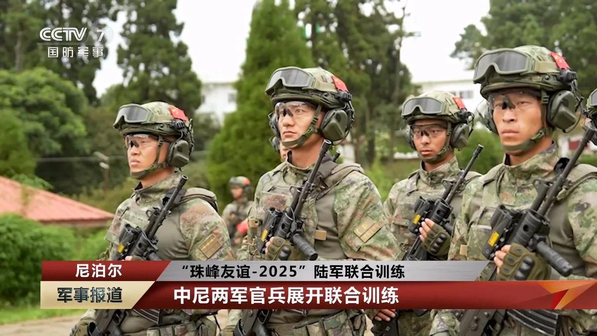 不知不觉，中国又低调干了一件大事！近日解放军西藏军区某部抵达了中国的邻国尼泊