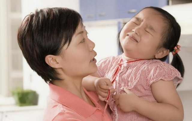 6岁女童哭喊“屁屁痒”