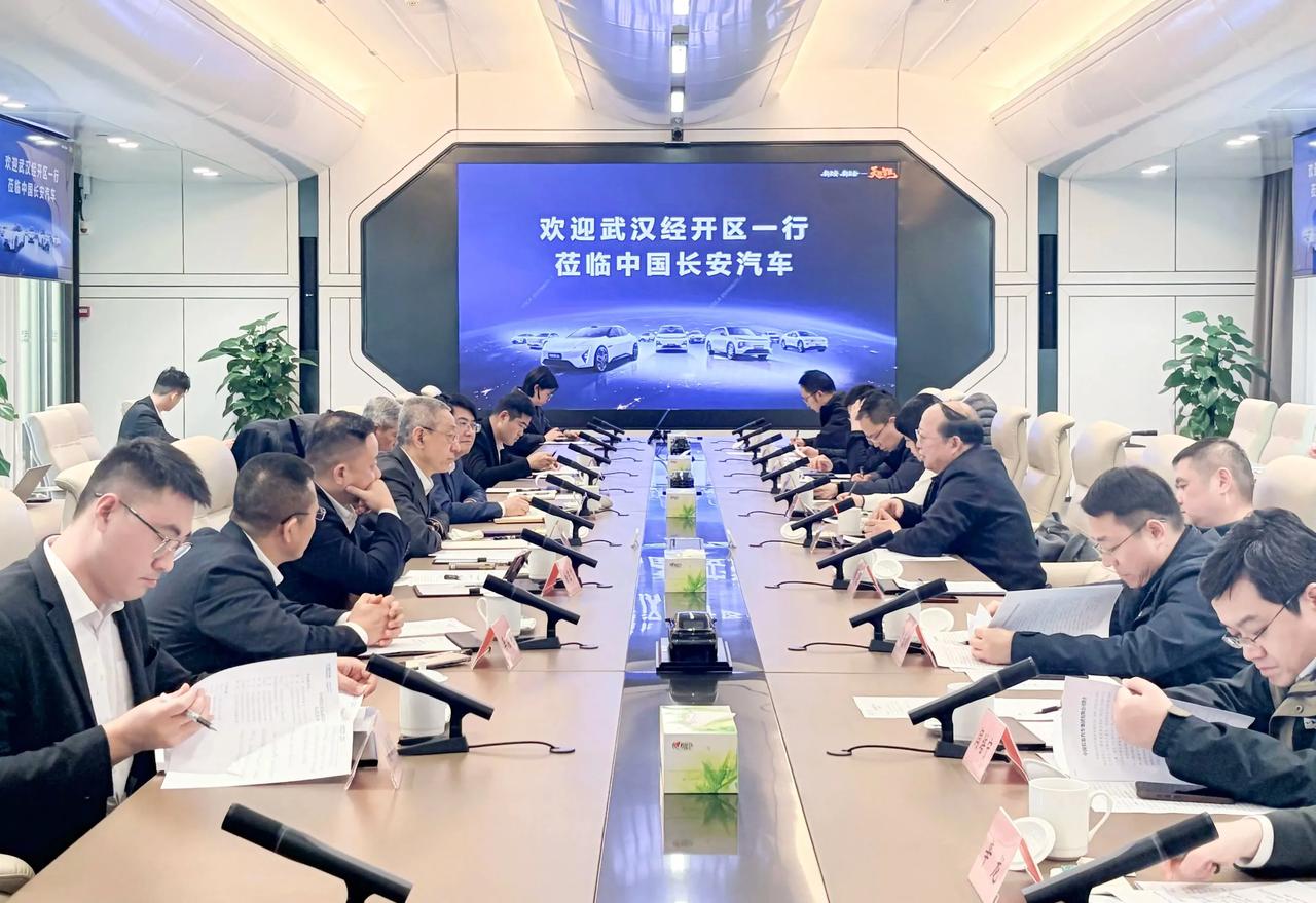 武汉开发区拜访中国长安！武汉开发区武汉港汉南港区邓南作业区已经成为长安汽车在华