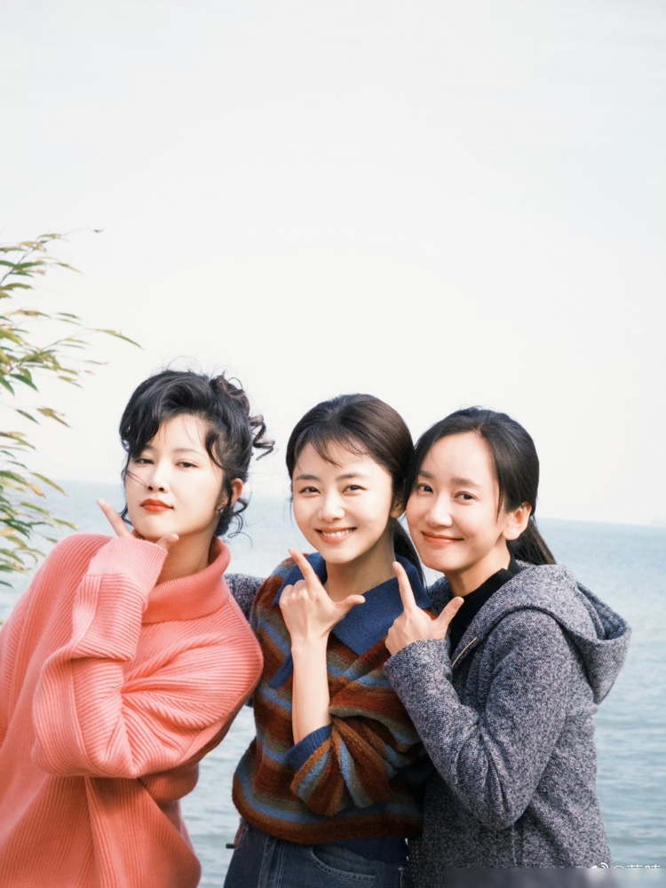 谭松韵这女人，背地里给闺蜜塞资源塞了十年，愣是没吭过一声。《兰香如故》收官，董晴演的董清竹跟韩梁锁死