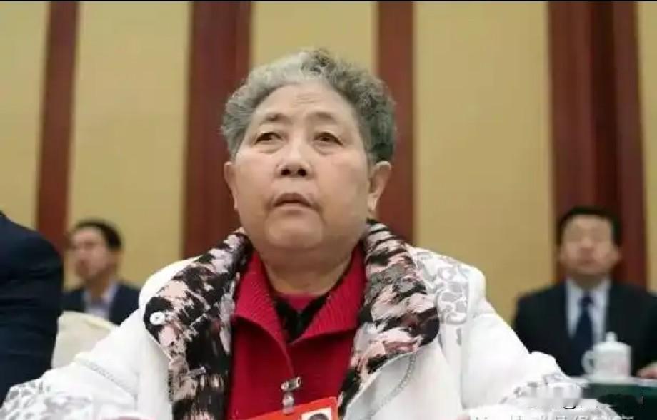 贵州排名前十的富婆有哪些？一、陶华碧，老干妈创始人。1947年生，没读过书，5