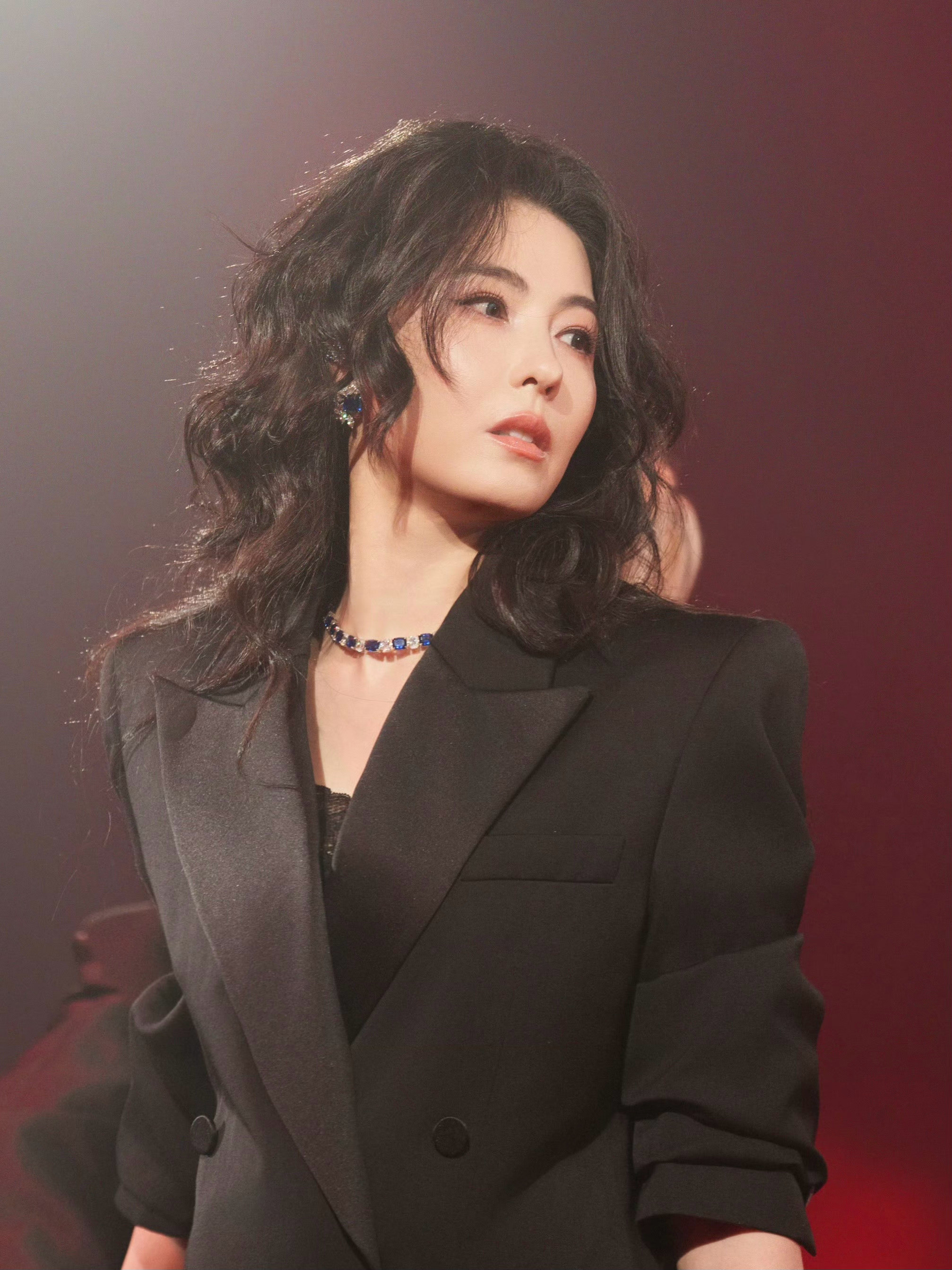张柏芝居然跳舞了张柏芝迷离的眼神像极了2008年那次