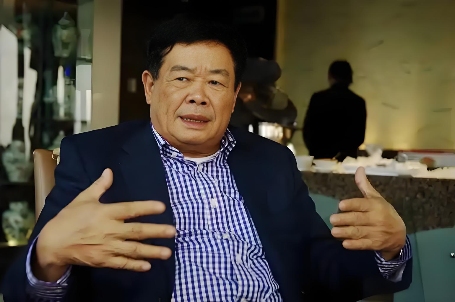 曹德旺认为中国应该学美国，将GDP增速降低到2%左右。这样做不仅有利于国家的经济