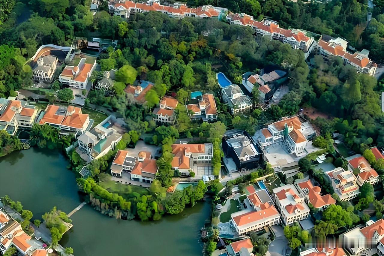 解析中海22天砸下228亿拿地内幕之八：最后总结楼市新阶段：央企拿地是行业修