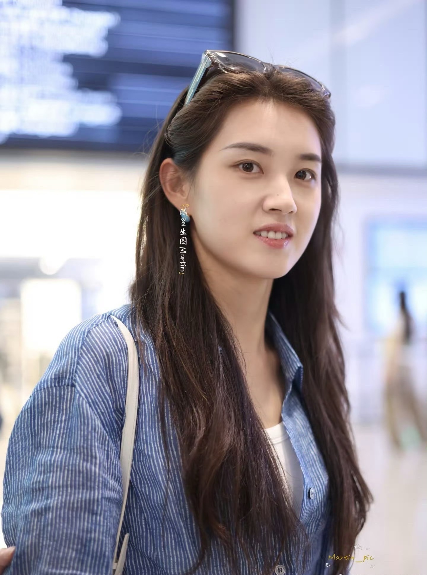 素颜长这样难怪能红，一点不普