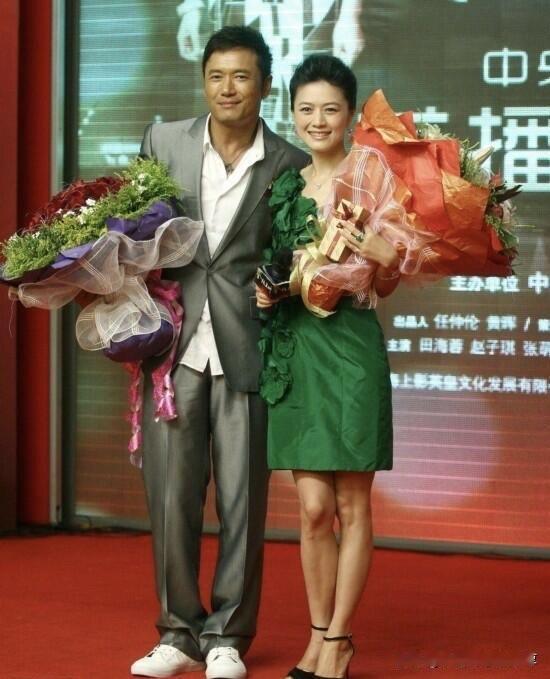 这才是亚洲第一帅哥，是真帅，老了依然帅。身材依旧苗条，男人味十足，脸上有点皱纹，