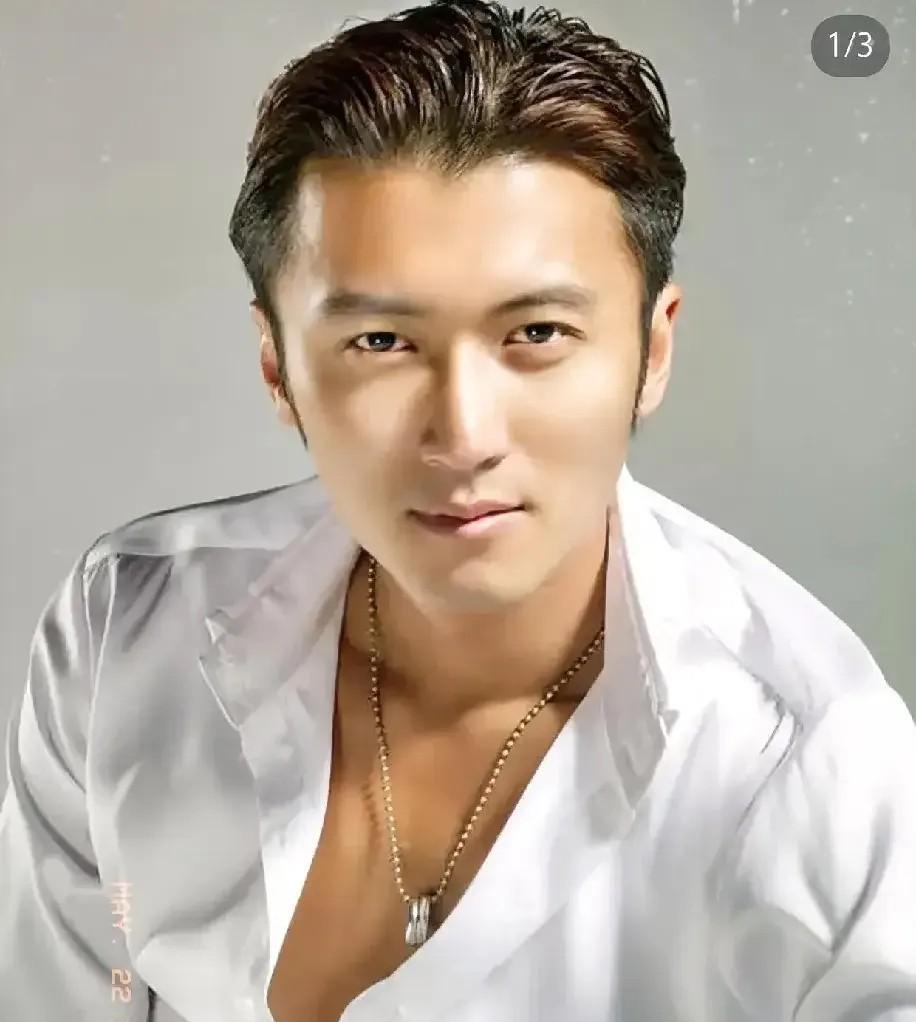 离婚14年后，张柏芝突然替前夫说话。在娱乐圈中，两人经历了14年的分开后