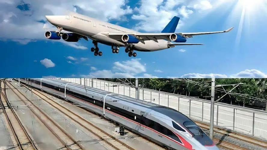 打开朋友圈，总能刷到有人在机场打卡、晒云端上的风景，很容易让人觉得坐飞机出门已经