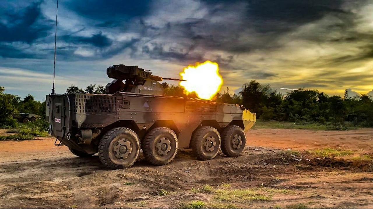 前两天，泰国军械局长纳塔蓬·宽岩中将带队参观了北方工业公司，并且还当场签署了一份