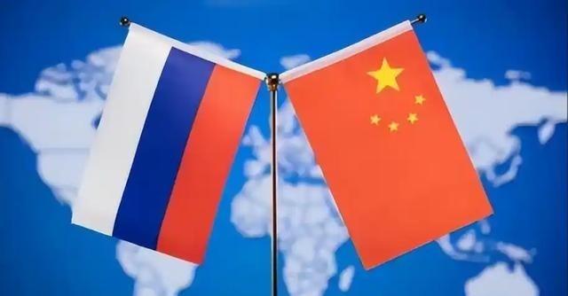 🌞普京发了狠，五常里只有中国没入局，美国媒体突然注意到：中国正悄悄抄底俄罗