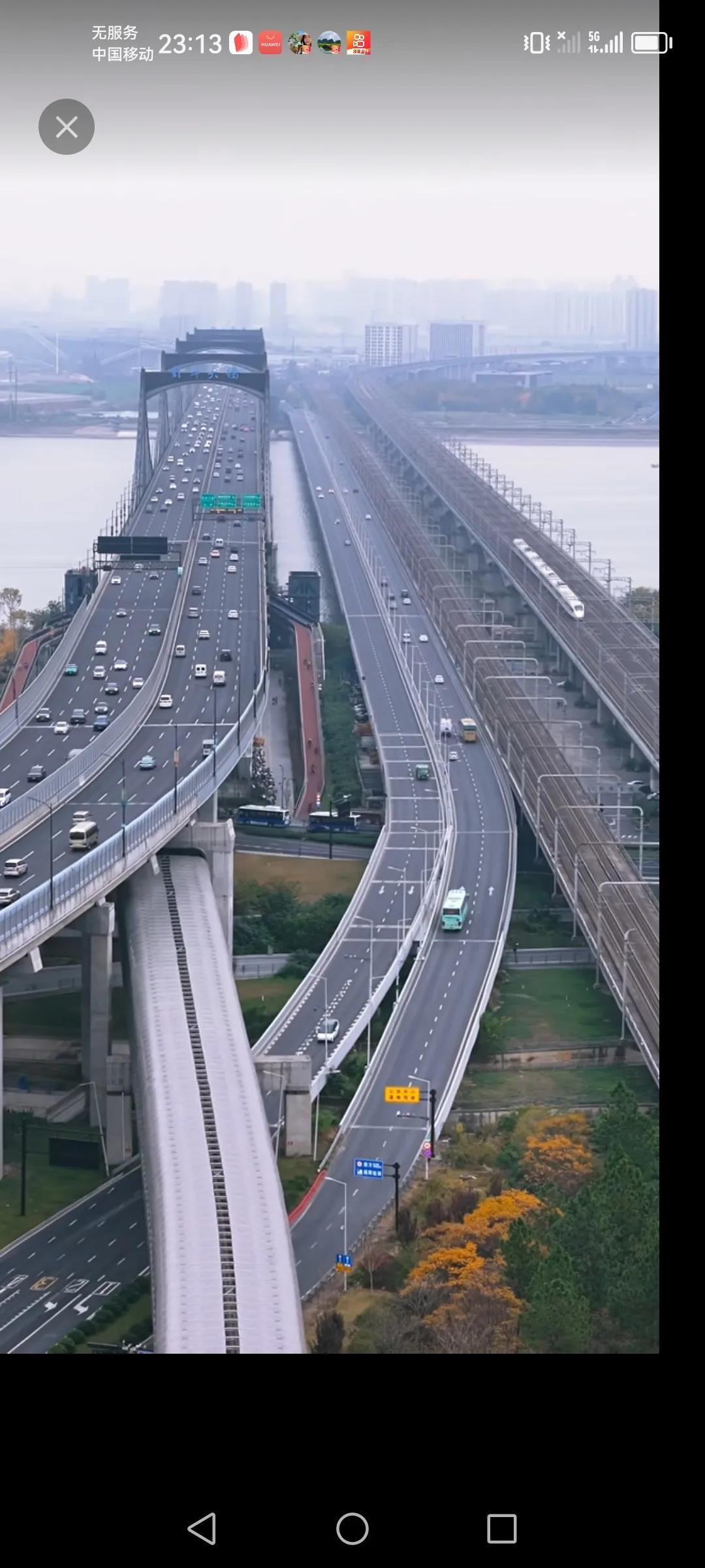 杭州彭埠大桥算是杭州跨江一大重要大通道了大家看看，这里其实是有多少座桥？眼