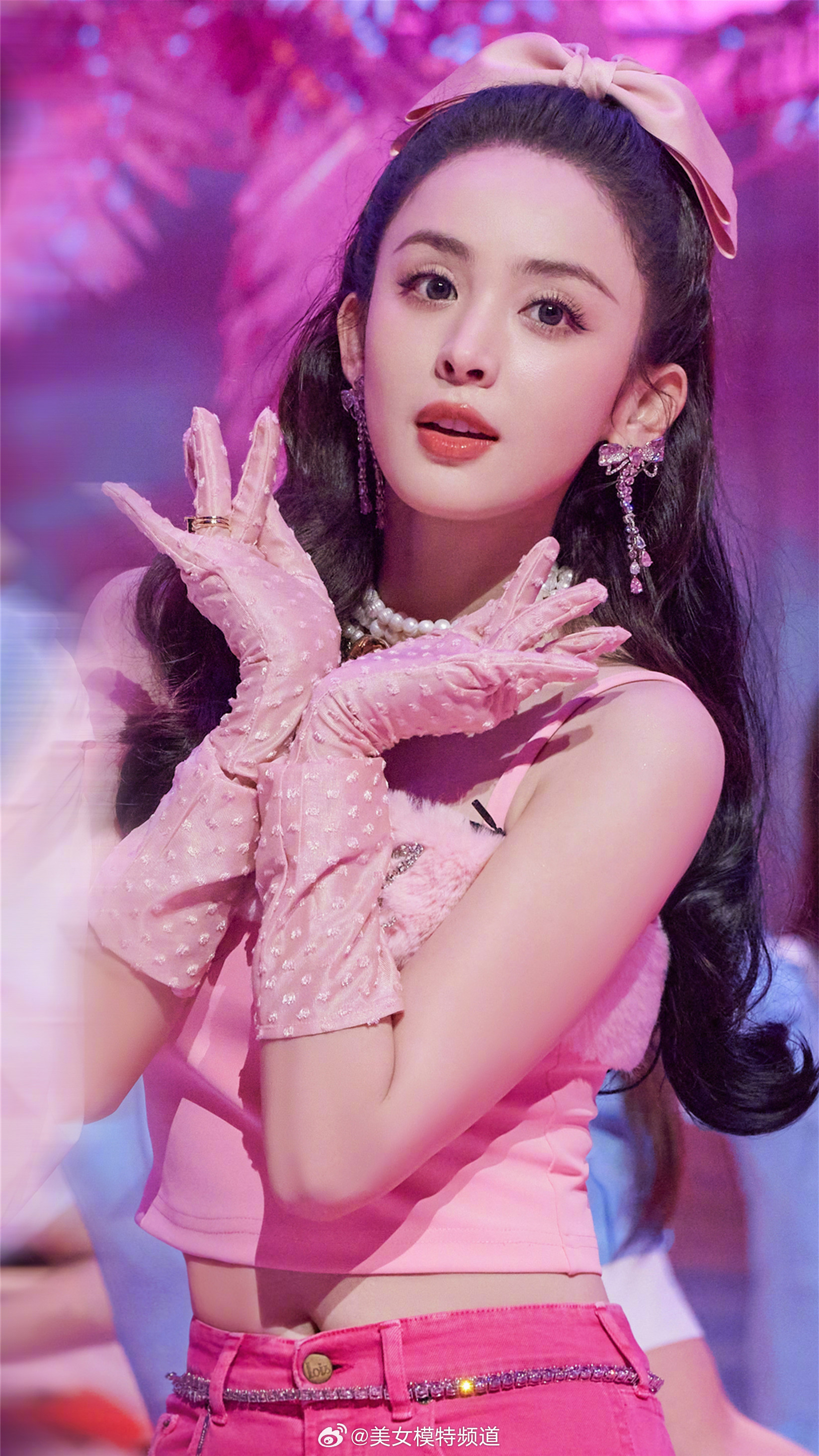 古力娜扎粉色写真