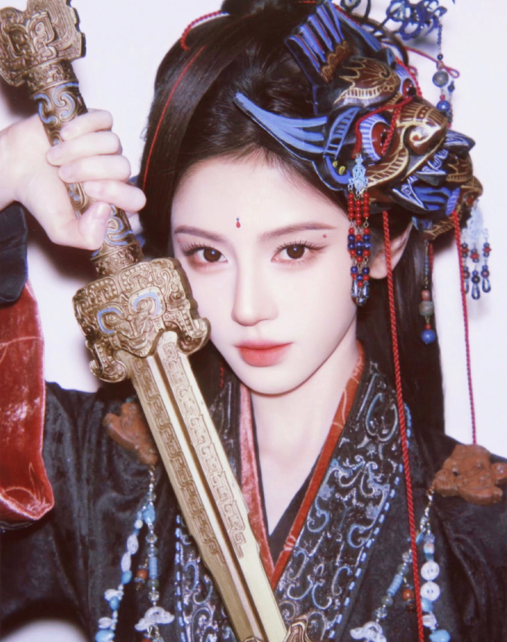 鞠婧祎美是一种天赋鞠婧祎傩戏元素造型鞠婧祎苏绿夏